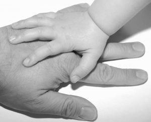Read more about the article Efectele exercitării puterii parentale asupra copilului