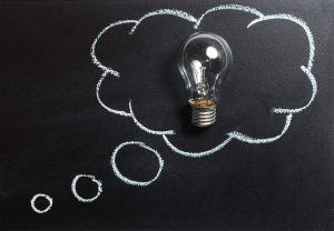 Read more about the article Cum să educi un copil introvertit?