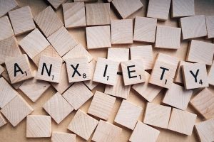 Read more about the article Ce faci când anxietatea ta stă în calea dezvoltării armonioase a copilului tău?