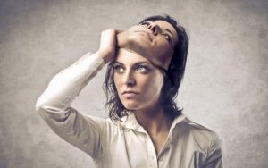 Read more about the article Cum ne vindecăm noi părinții cele 5 răni emoționale pentru a evita să le producem și copiilor noștri?