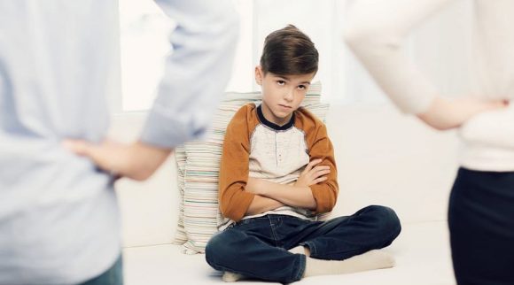 Read more about the article Parentingul modern nu înseamnă lipsa regulilor, educației și bunului simț